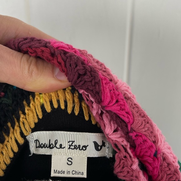 Double Zero Multicolored crocheted Vest - Picture 5 of 11